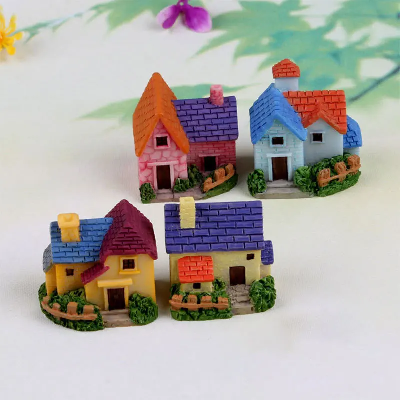 

1pcs Micro Landscape Ornament European Country House Small House Creative Resin Craft Ornament