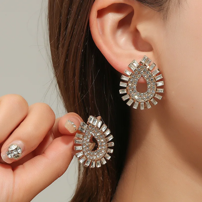 

MODOMA 2022 New Minimalist Hoop Earrings For Women Luxury Jewelry Simple Aesthetic Accessories Simple Women Piercing Earrings