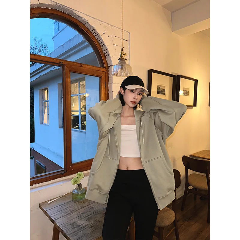 

Hongshan Autumn 2023 Popular Sweater Korean Fashion Grey Plush Sweater for Women Couples Lazy Casual Zipper