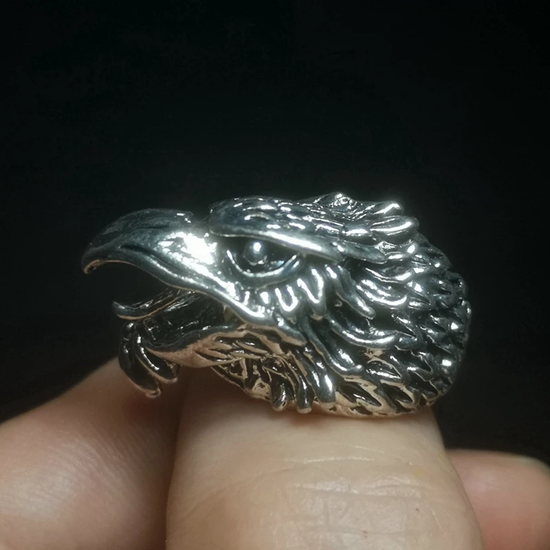 

Chinese Tibet Silver Carvings eagle head Statue Ring Trinket Collection Gift