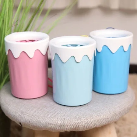 

Portable Silicone Pet Paw Wash Device 468175573