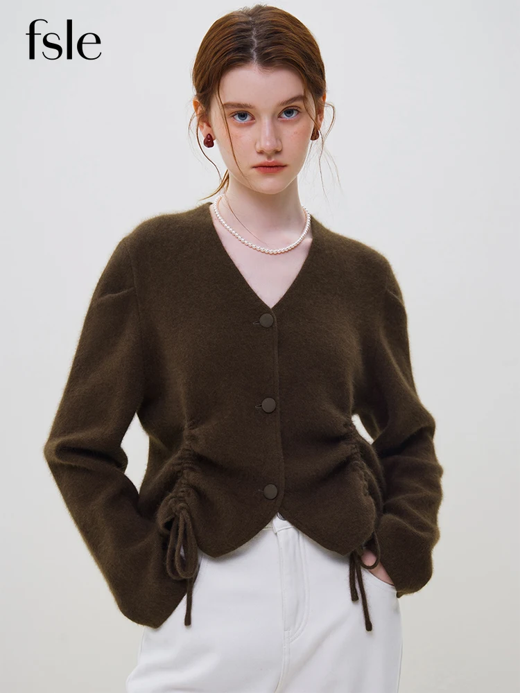 Женский бархатный свитер с V-образным вырезом из 11.8% шерсти