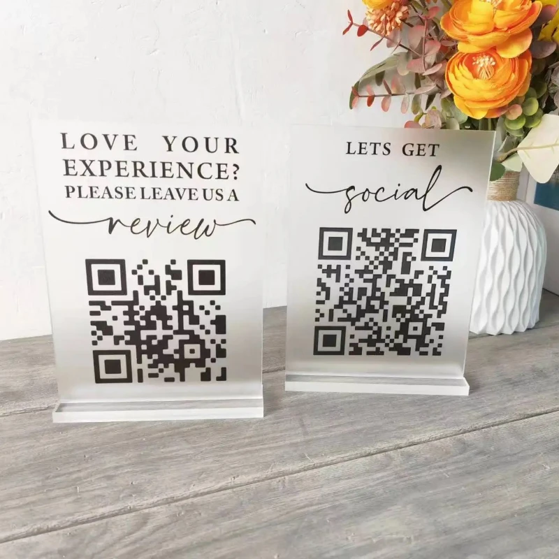 

Акриловая табличка с QR-кодом