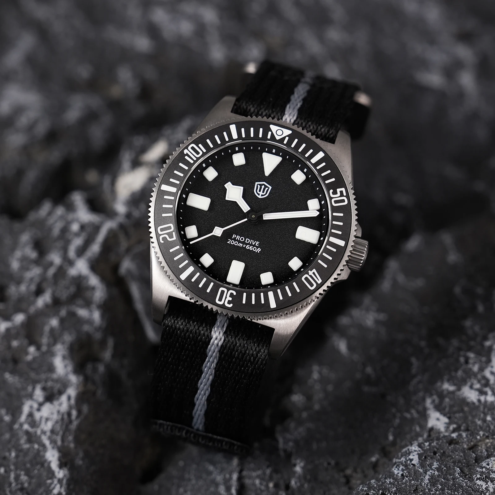 Фото Watchdives EXD 38 мм винтажные часы VH31 с секундным механизмом с сапфировым стеклом BGW9 светящиеся 20 бар водонепроницаемые титановые часы мужские №4