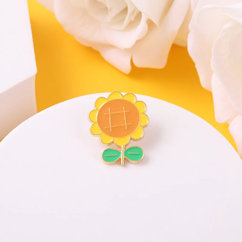 

Alloy Enamel Sunflower Brooch Pins For Women Cute Daisy Flower Brooch Ladies Badge Yellow Sunflower Dress Lapel Pin Jewelry Gift