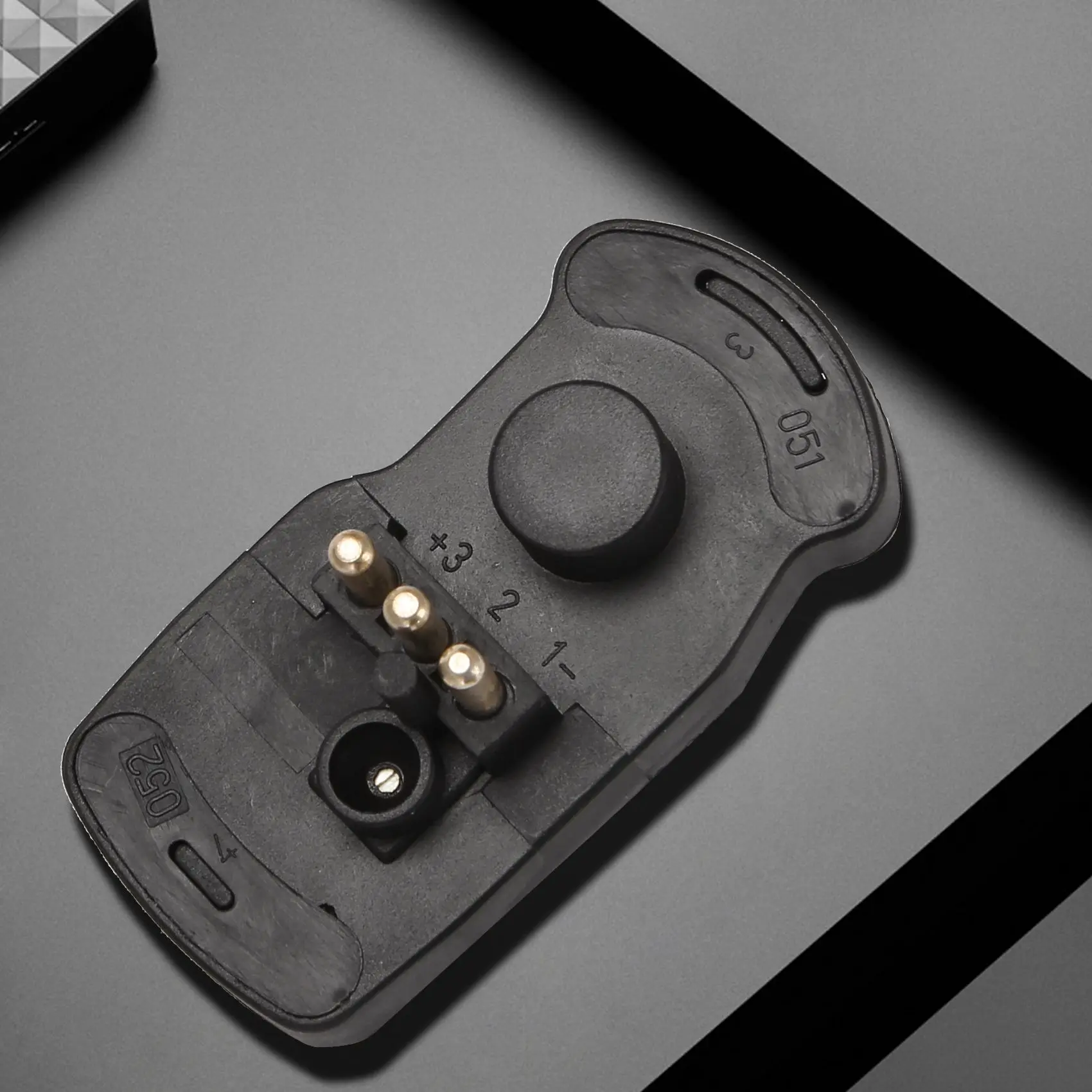 Для W201 W124 W126 W461 R107 потенциометр воздушного потока дроссельной заслонки 3437224035