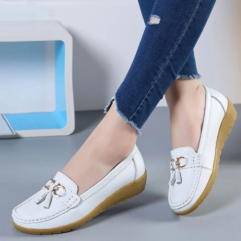

New Women Flats Ballet Shoes Cut Out Leather Breathable Moccasins Women Boat Shoes Ballerina Ladies Casual Shoes