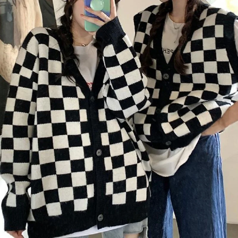 

Korean Style Oversize Plaid Cardigan Sweater Women Vintage Checkerboard Knit Jacket Fashion Long Sleeve Jumper Female