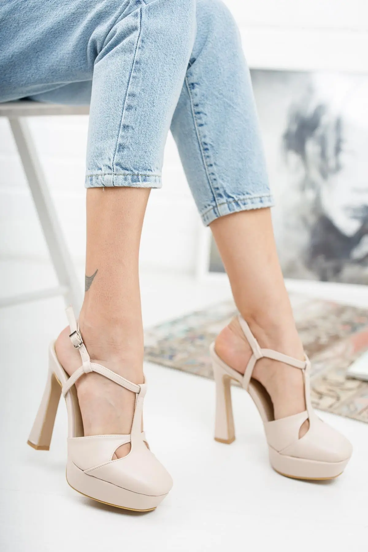 

Women's Fashion Leather Heels Shoes
