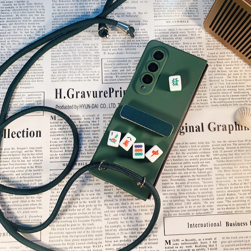 

For Samsung Galaxy Z Fold 4 Personalized phone case Fashion Strap Metal Bracket Stand Z Fold 3 2 Cover