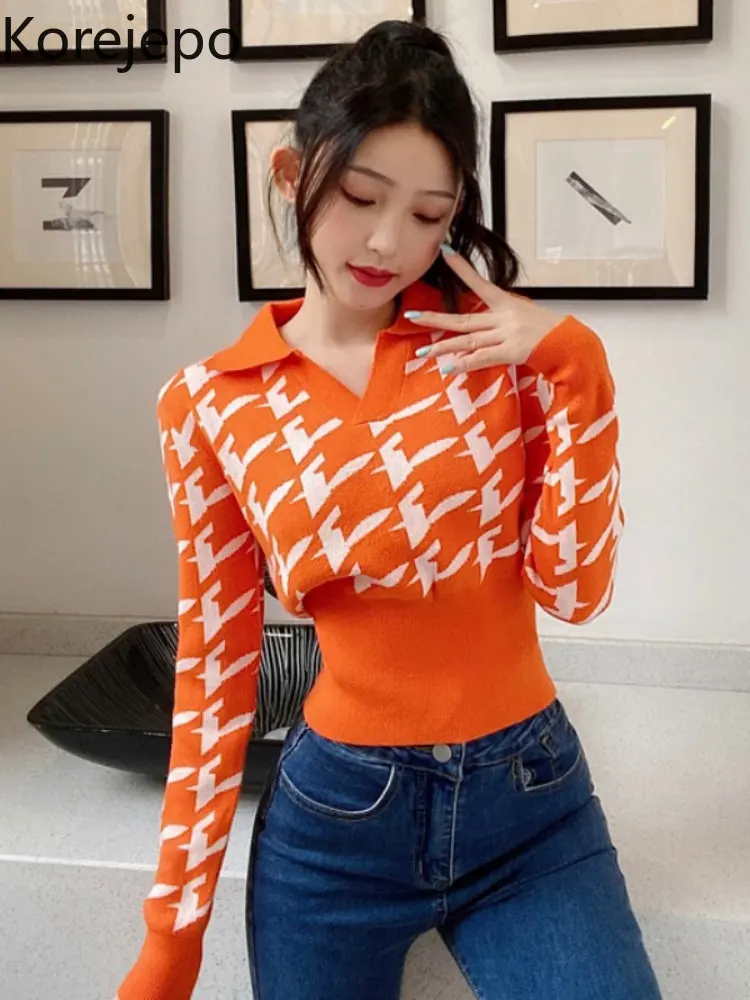 

Корейская Новинка Весна 2022, винтажный Топ, темпераментный клетчатый короткий свитер с V-образным вырезом, нижнее белье, трикотажная одежда, ...