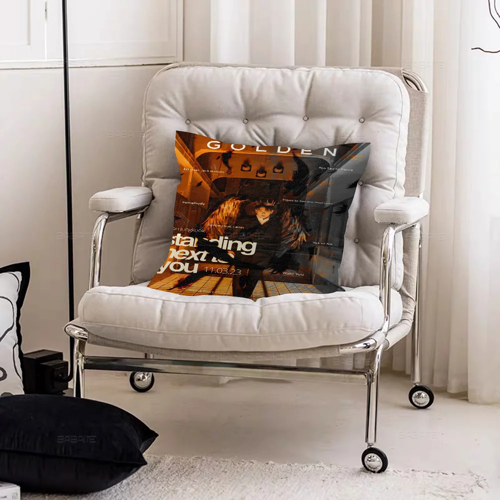 Декоративная подушка MINISO Jungkook 45x45 см