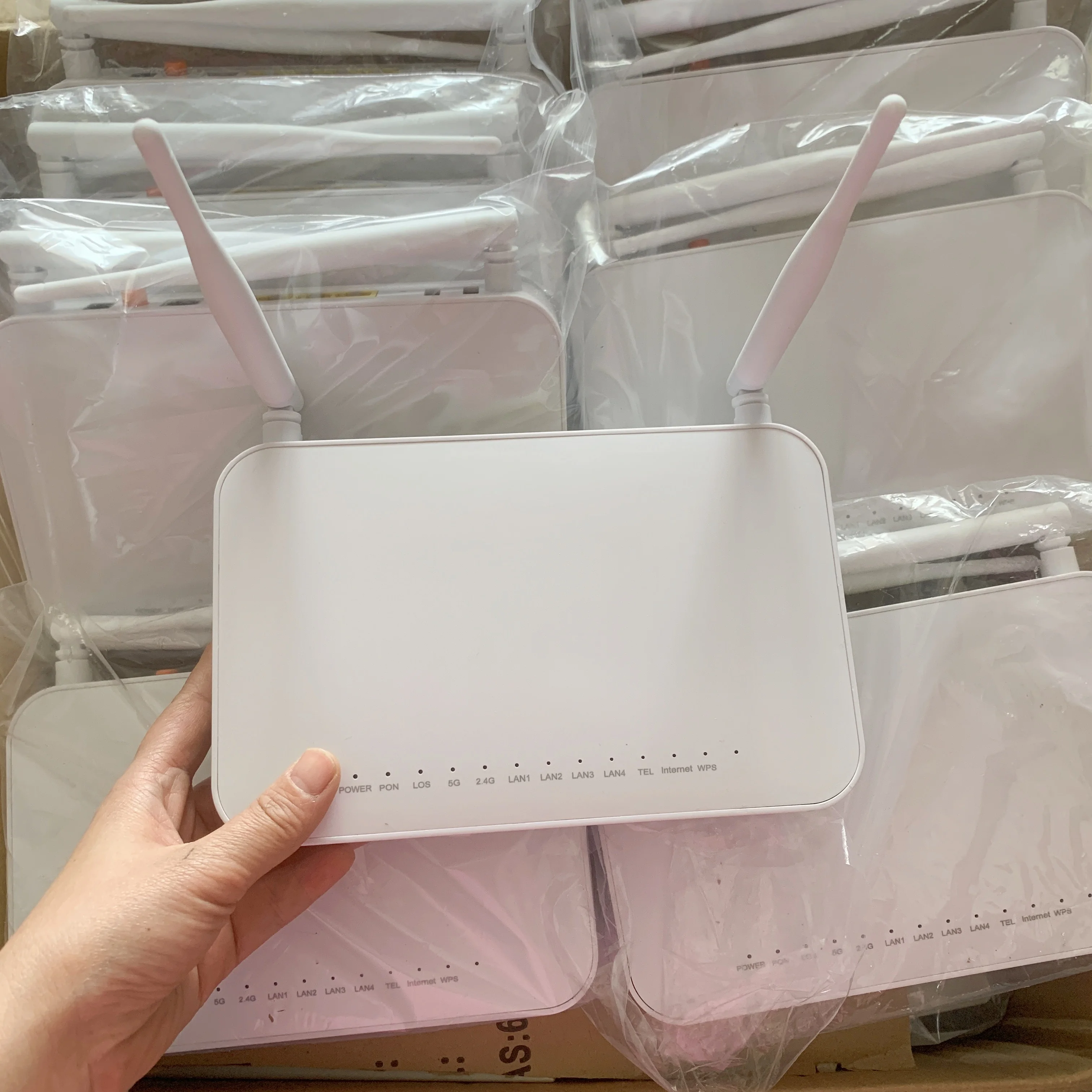 Новый onu xpon ONT 1GE+3FE+5DB WIFI 2.4G&5G двухдиапазонный com wifi 5g FTTH оптическое волокно ONT версия epon gpon XPon ONT (art.: 3920cda618342) - 3920cda618342