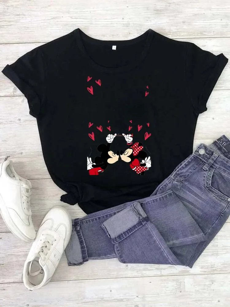 

Kawaii Disney Mickey Minnie Kiss Couple T Shirt Men Women Unisex Funny Cute Tshirt Summer Casual T-shirt Graphic Print Tops Tees