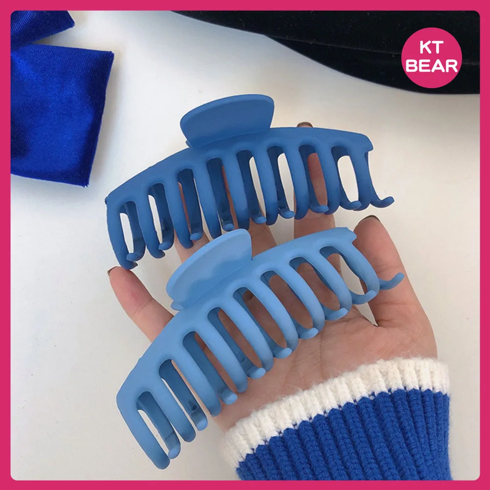 

Y2K Women Klein Blue Shark Clip Simple Geometric Matte French Vintage Hair Clips Ladies Sweet Hairpins Headwear Accessory Gift