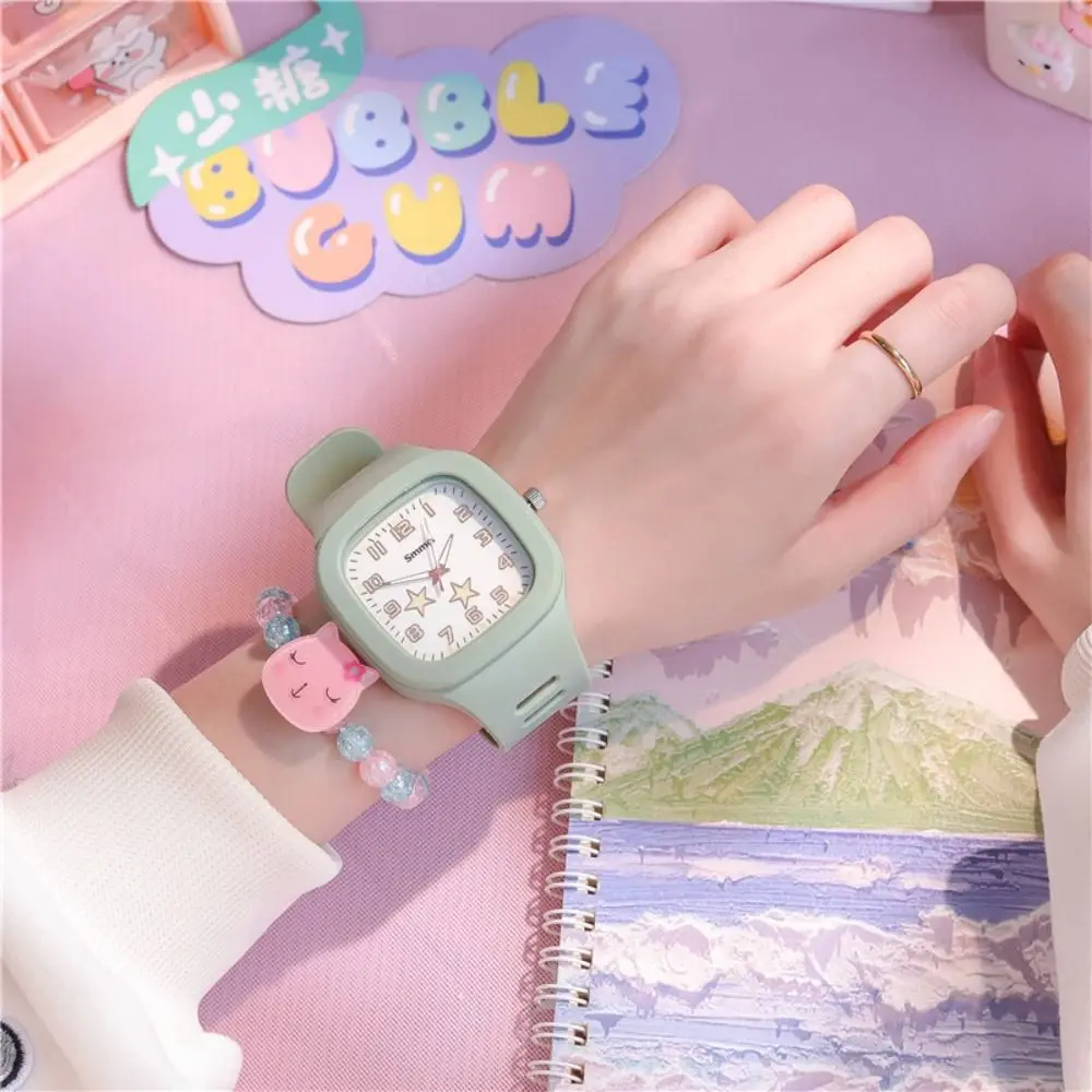 Креативные квадратные наручные часы с силиконовым ремешком многоцветные