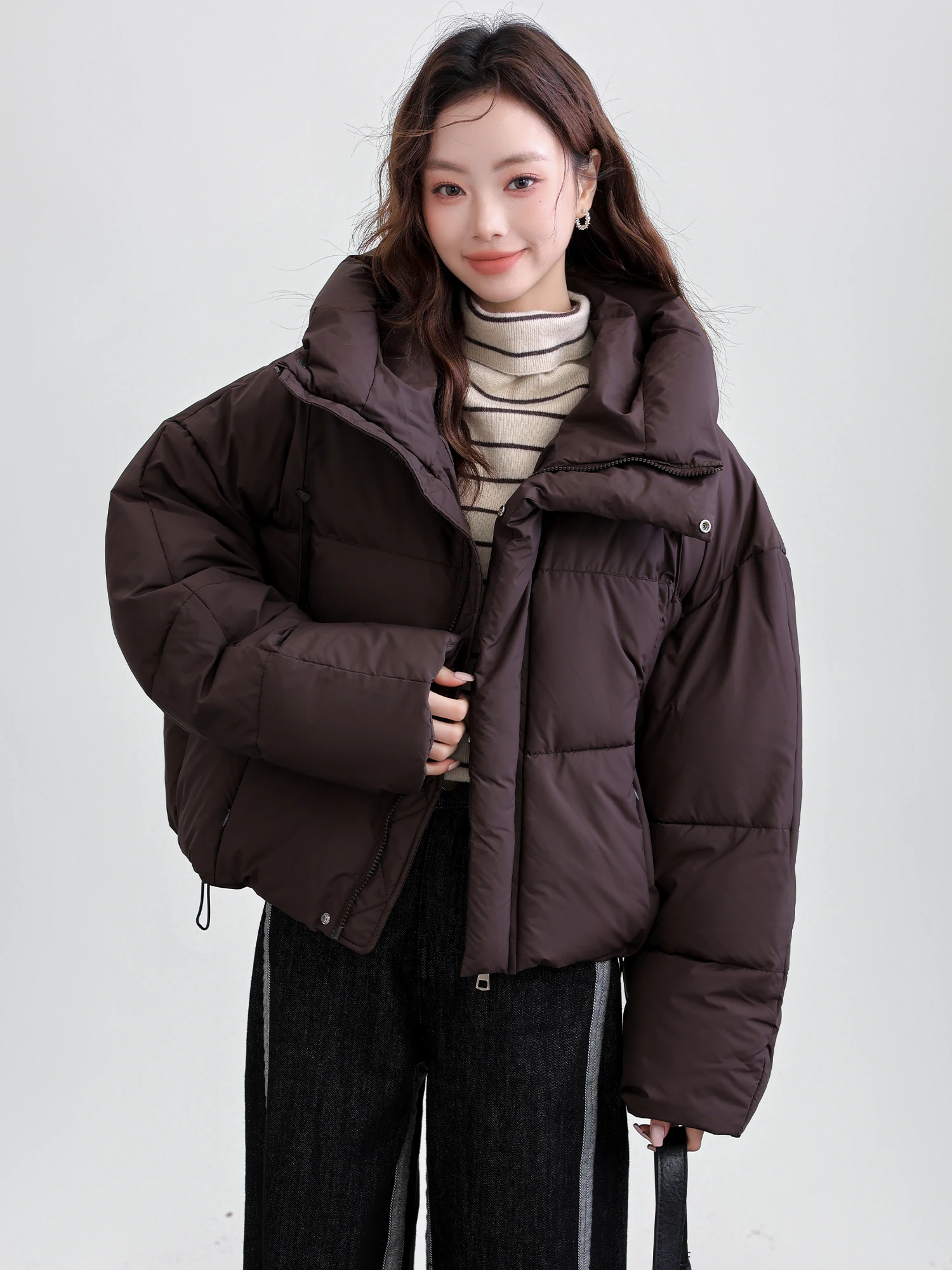 Qikaqi 2024 новинка зимы темно-коричневый пуховик с капюшоном одежда хлопковой