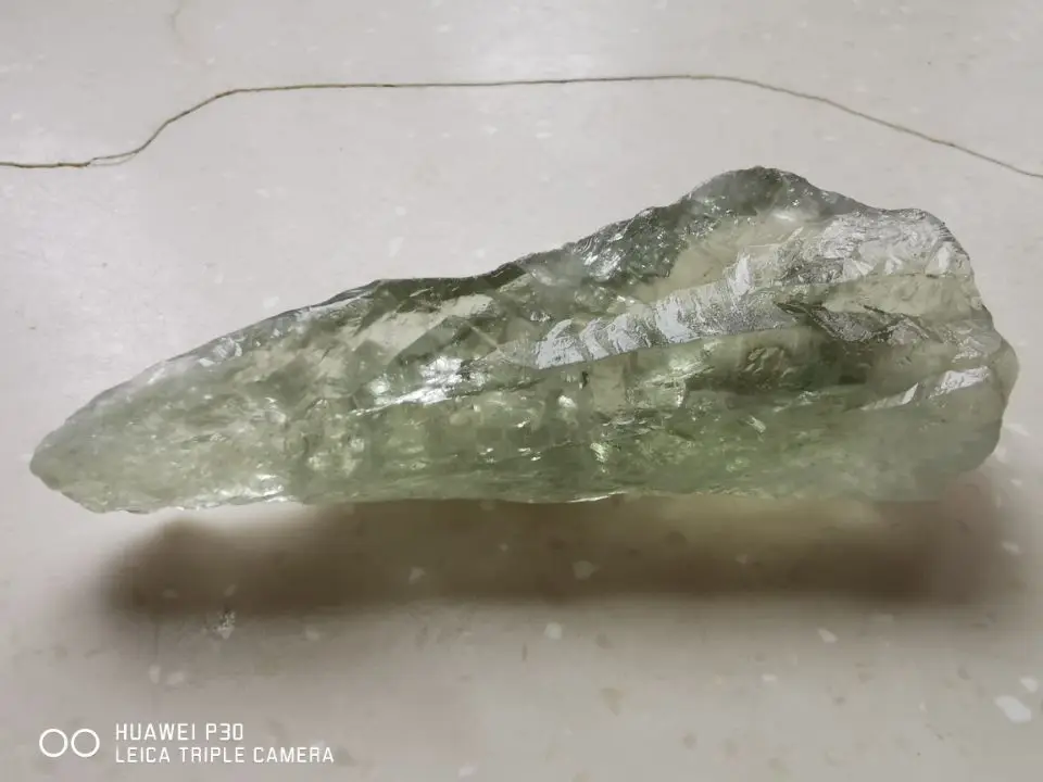 

Зеленый природный аметист Празиолит BASILOSAURUS 568 карат