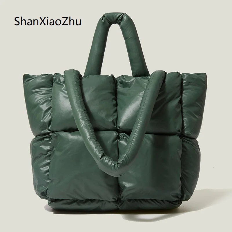 

Designer Winter Ladies Large Capacity Shoulder Bag For Women Waterproof Nylon Bags Space Pad Cotton Feather Large Handbag Totes