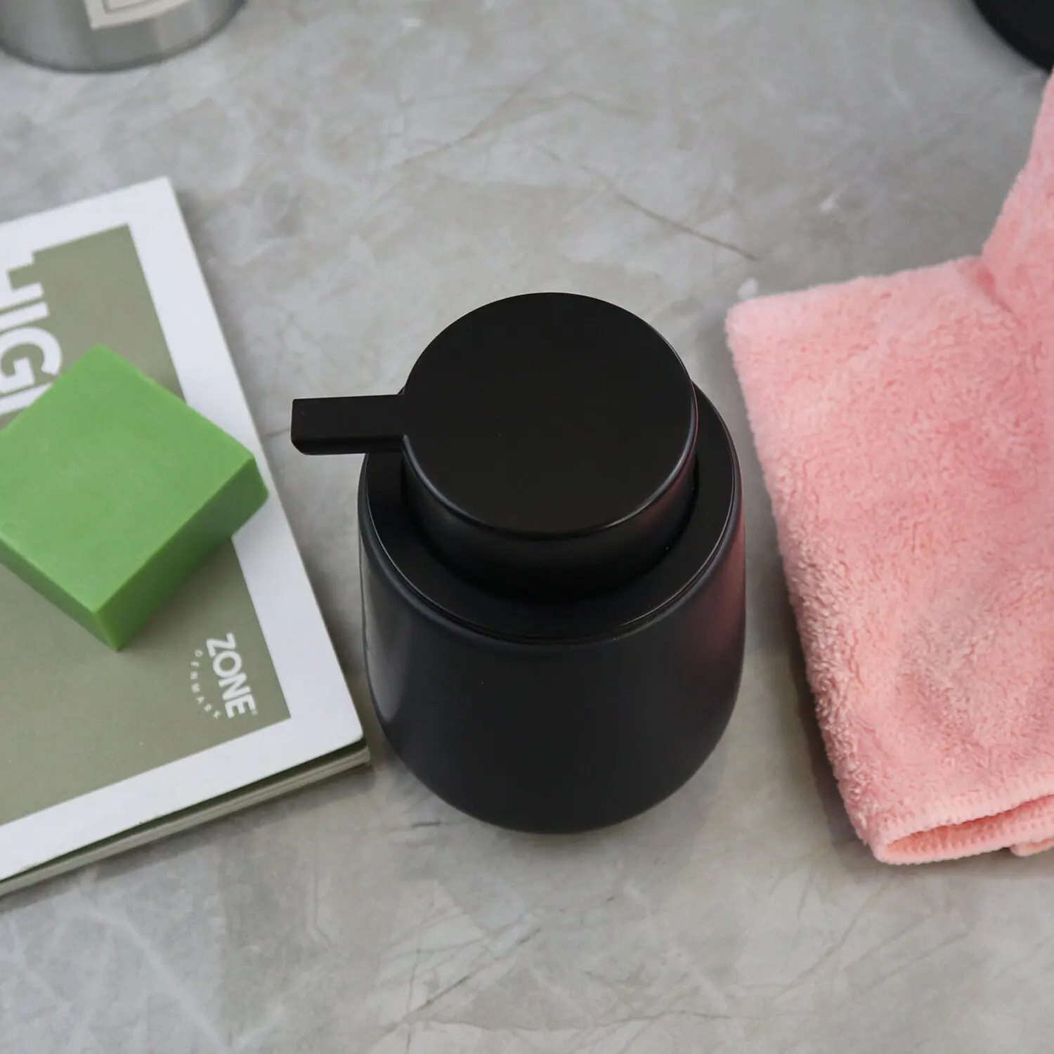 kitchen liquid soap dispensers black ceramic bottle hand sanitizer shampoo bottle shower gel dispenser for bathroom accessories free global shipping