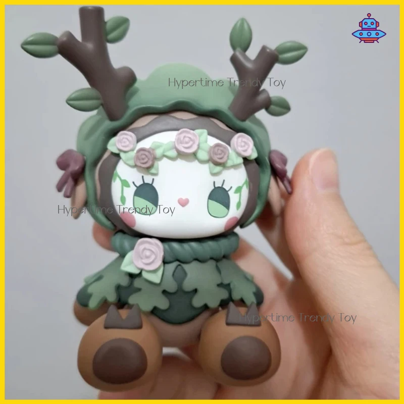 Фото Оригинальная серия фигурок EMMA Secret Forest Blind Box Frostveil Villa: милые фигурки, украшения для рабочего стола, подарочные коробки-сюрпризы. №5