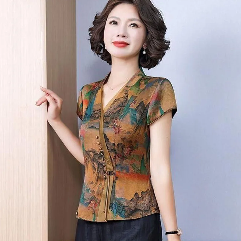 

Cheongsam Women Plus Size Tops 2023 New Fashion Silk Rayon Fabric Prints Splicing V-Neck Short Sleeve Chinese Style Qipao Shirts