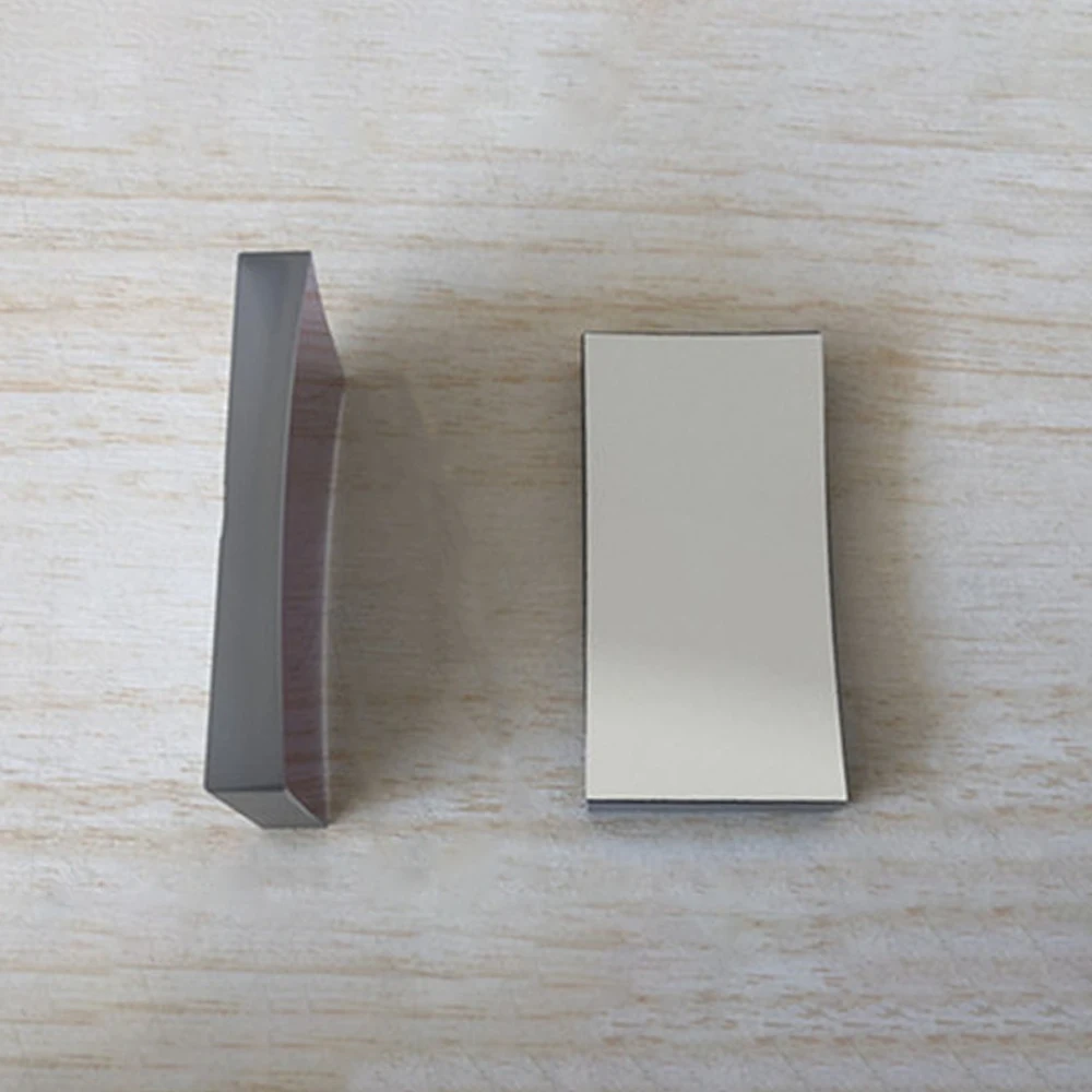 Прямоугольный плоский вогнутый алюминиевый отражатель 40x25 мм F25 Толщина центра 2