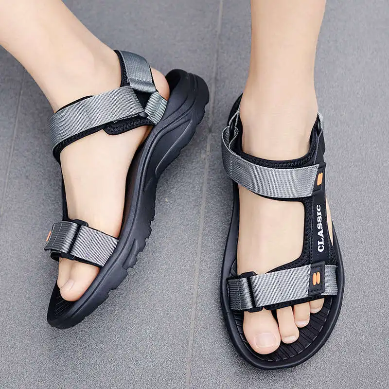 

Trainer Leather Shoes Luxury’S Nurse Clogs Designer Luxury 2021 Man's Leather Sandal Without Lace Swimming Slippers Air Tennis