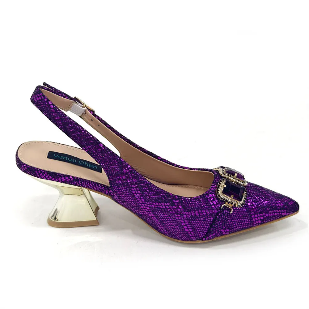 Африканский тренд бежевый фиолетовый атлас с фиолетовой линией изысканный декор