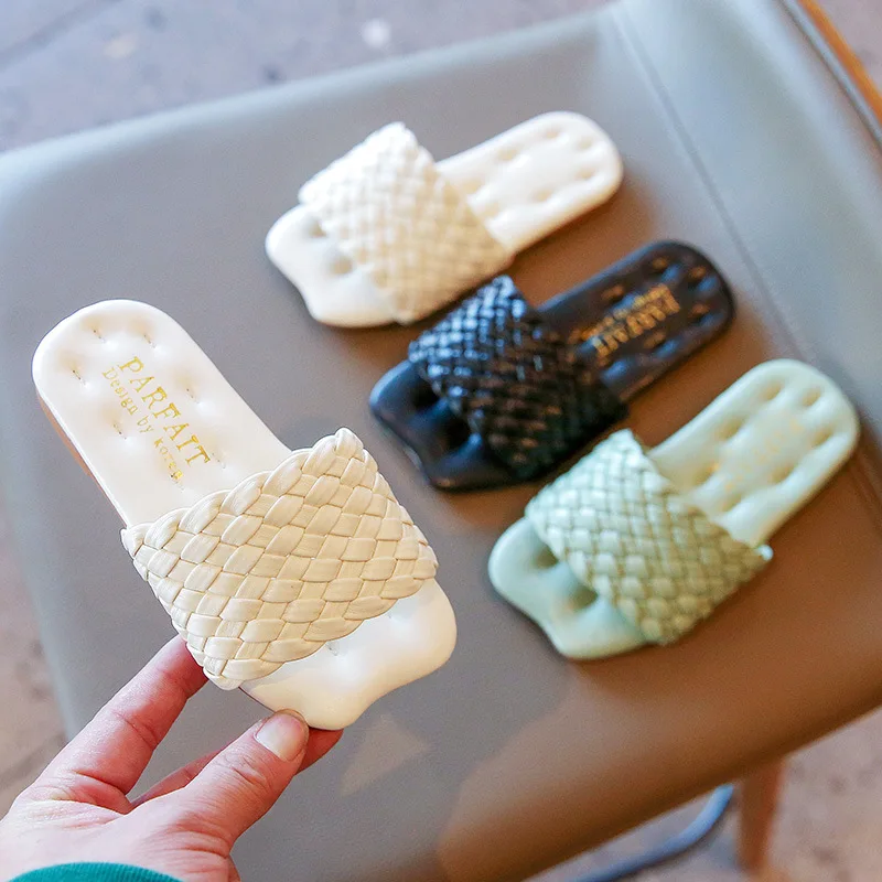 

Kids Slippers Summer Fashion Weave Girls Beach Slippers Indoor Sandals Non-slip Home Shoes