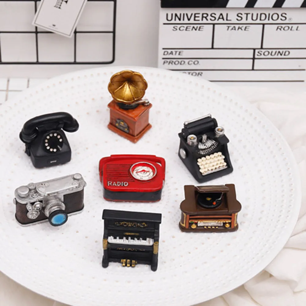 Украшение фотоаппарат. Вакуумная камера для дегазации эпоксидной смолы. Фотоаппарат в стиле ретро. Декорированные фотоаппараты. Фотоаппарат миниатюра для кукол.