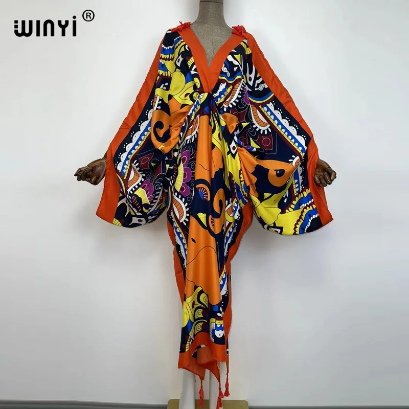 Женское платье с v-образным вырезом и рукавом летучая мышь