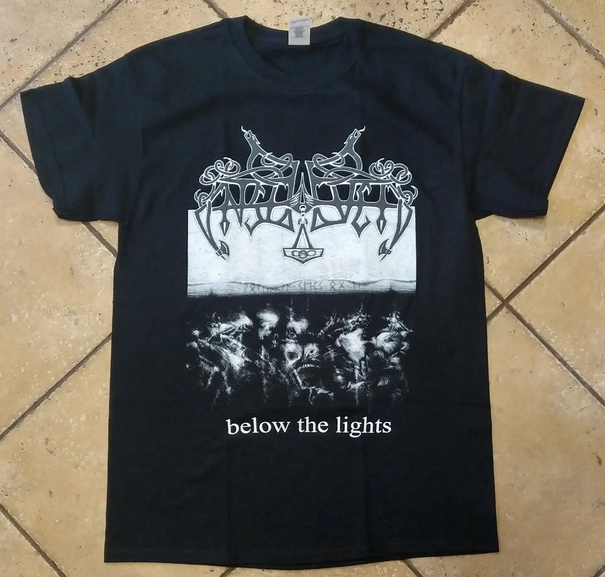 Футболка ENSLAVED Below the Lights