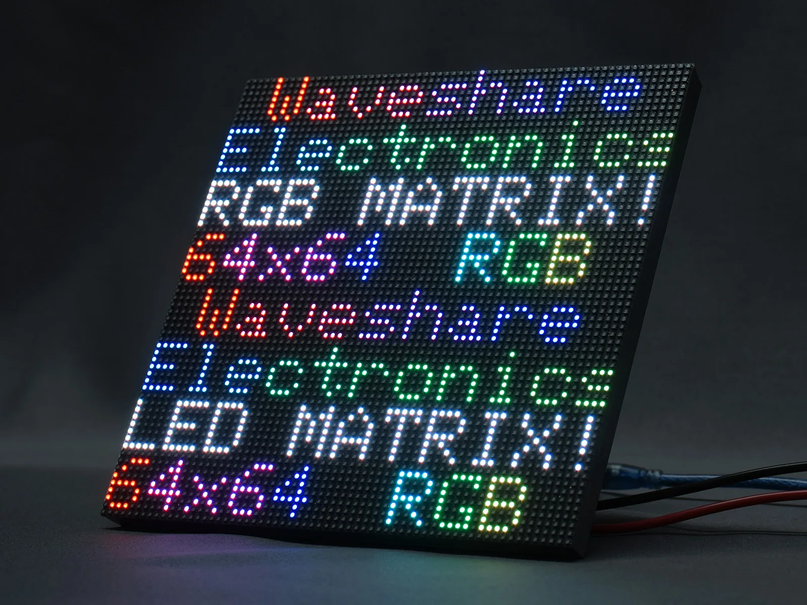 Фото Полноцветная светодиодная матричная панель Waveshare RGB, совместимая с Raspberry Pi и Arduino, 4096 отдельных RGB-светодиодов, шаг 3 мм. №3