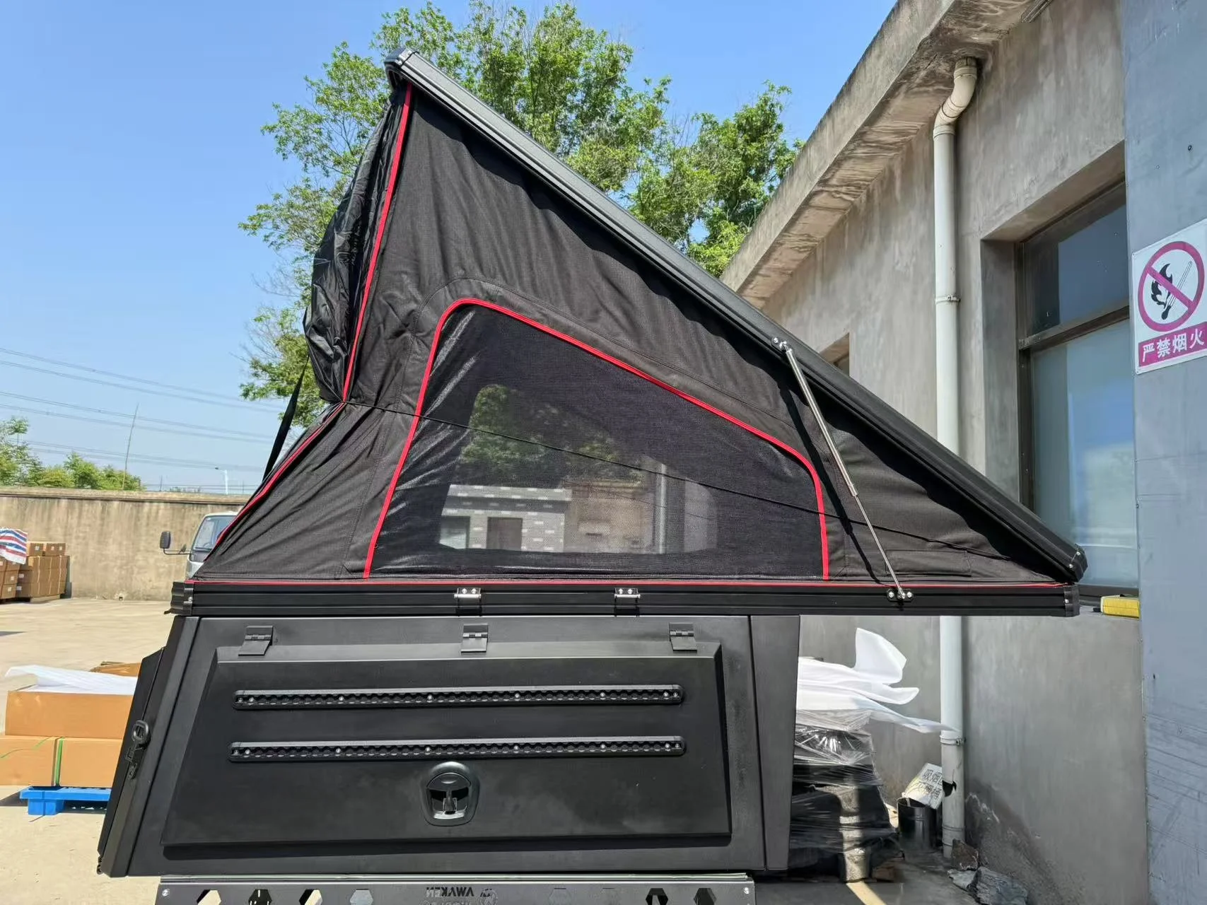 Фото Водонепроницаемый тент-кемпер для грузовиков 4x4: RAM, Canopy, Byd Shark 6 2021, Bt50 2024, F150, Silverado, Tundra, Ranger №4