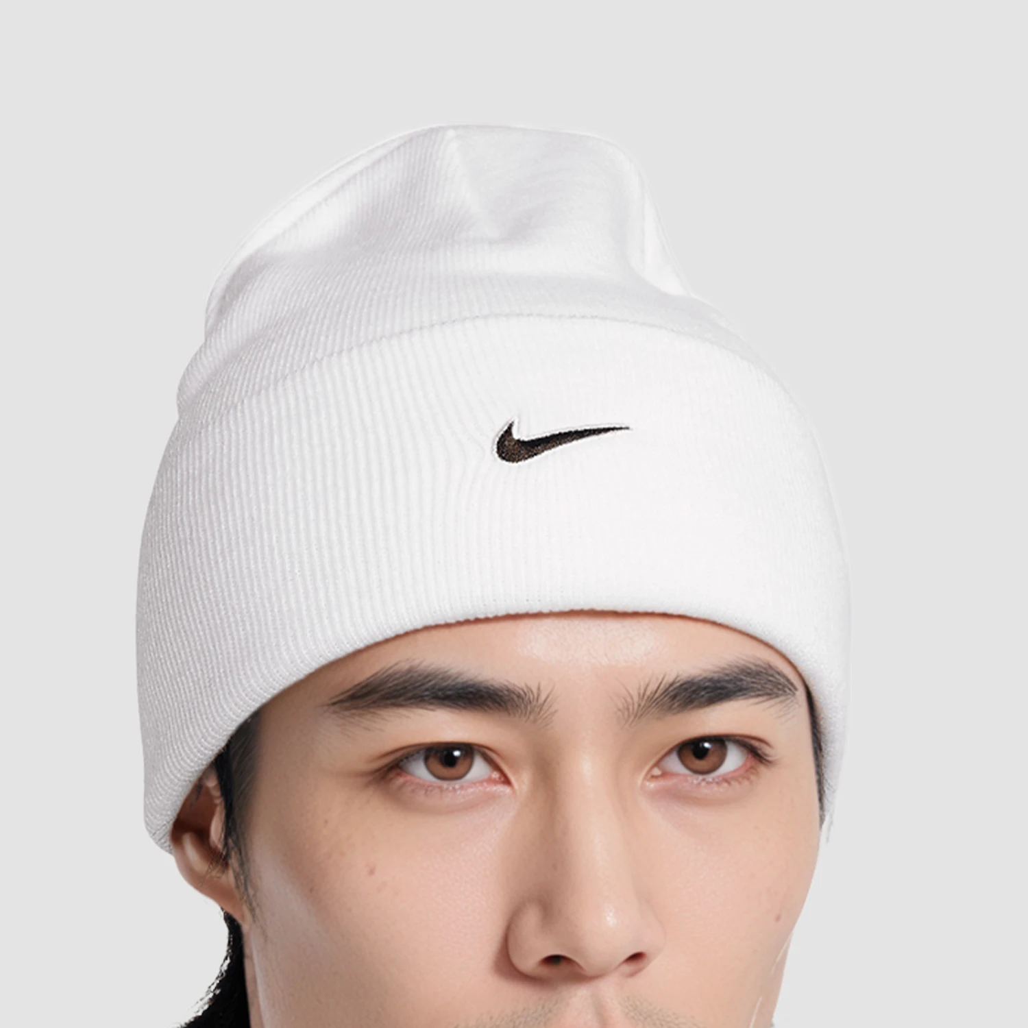Фото Оригинальная теплая шерстяная вязаная шапка Nike Peak Swoosh для мужчин и женщин HF0187-100 №1