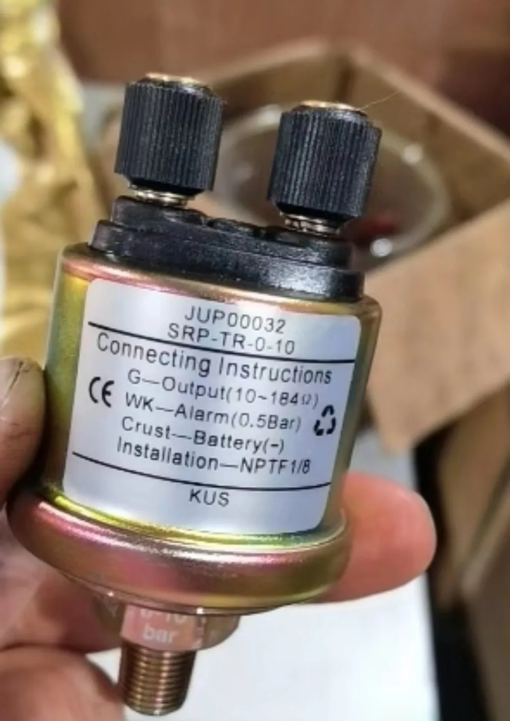 301309-00325 оригинальный импортный Фотодатчик давления масла Doosan