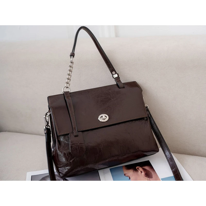 Кожаная сумка растительного дубления с трещинным узором женская из натуральной