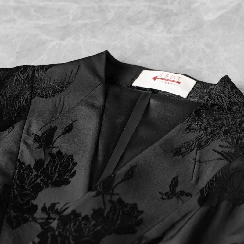 Женский блейзер с длинным рукавом V-образным вырезом