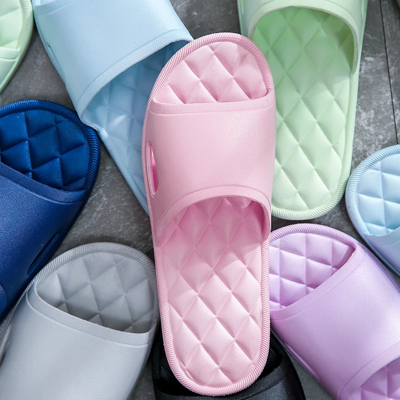 

2022 Bathroom Shower Slippers Women Summer Soft Sole High Quality Beach Women Shoes Female Indoor Home Men House Pool Slipper