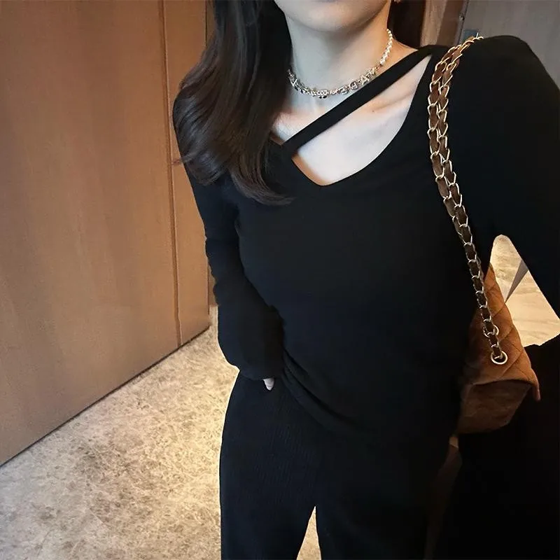 

Korean Fashion Solid Color T-shirt Woman Sweet Style V Neck Long Sleeve Skinny T-shirts Female Casual Crop Top Dropshipping