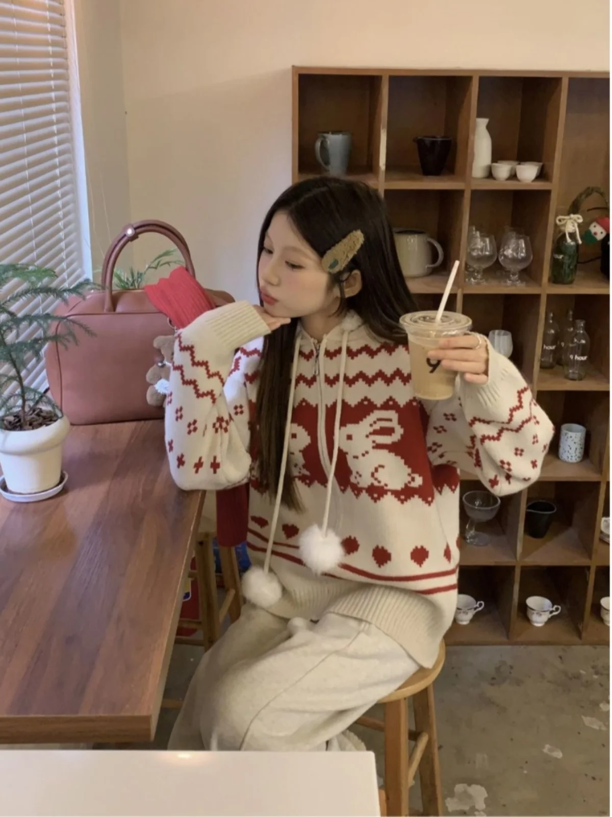 Атмосфера Рождественский свитер с кроликом Верхняя одежда Женская осень 2024