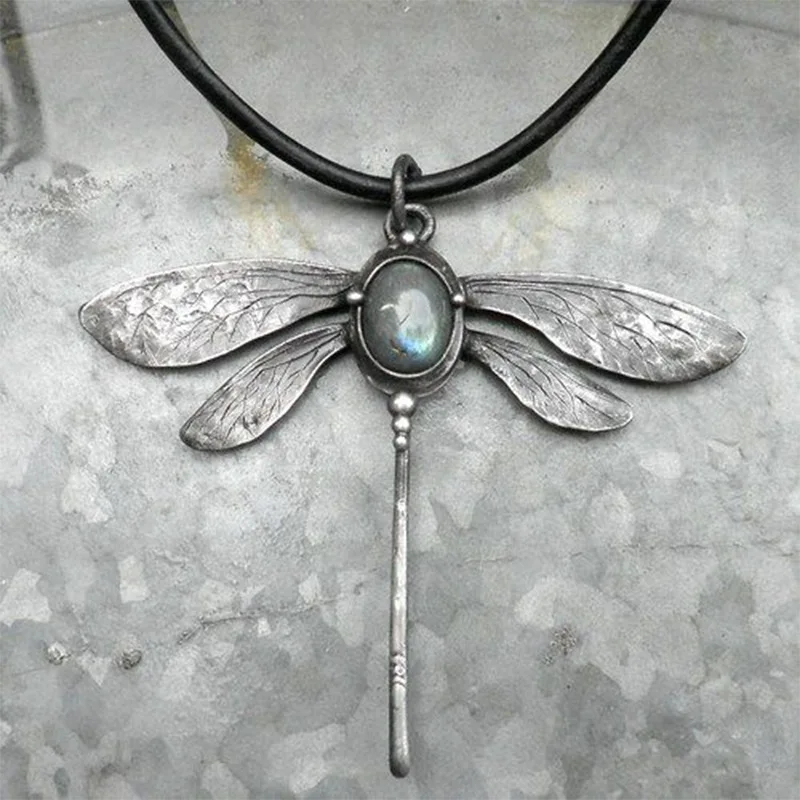 Retro Insect  Dragonfly Moonstone Necklace Pendant Asymmetrical Design Sense Dragonfly Vintage Sweater Chain Dropshipping