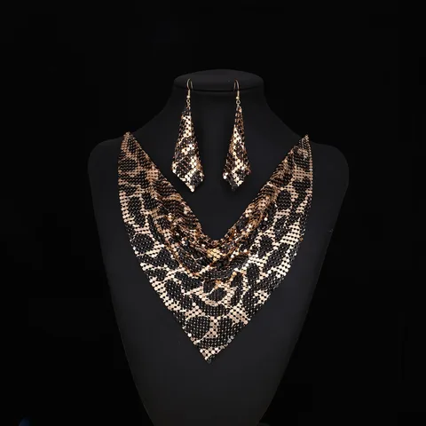 Индийский комплект бижутерии из акрила