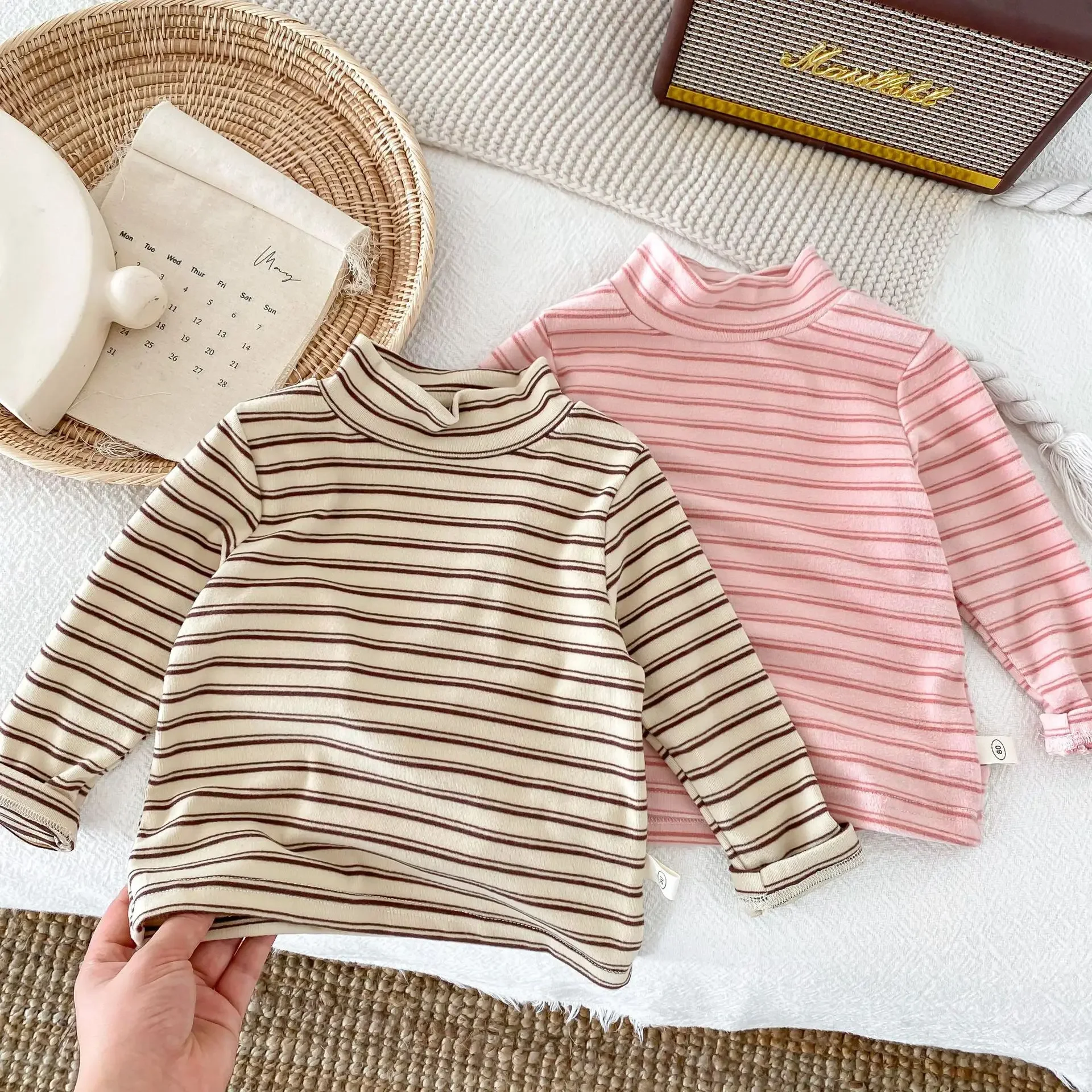 

Зимний модный топ в полоску для мальчиков и девочек, с длинным рукавом и флисом, детская повседневная верхняя одежда