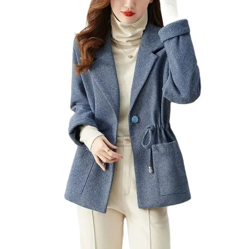 

Куртка женская демисезонная на шнуровке, с карманами, размеры до 4XL