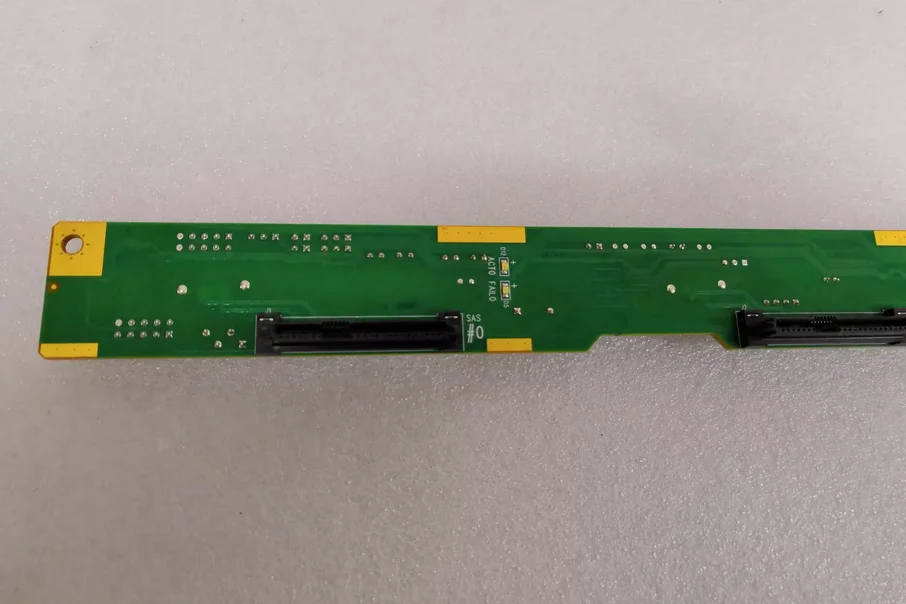 Фото Объединительная плата для сервера Supermicro 1U с 4 отсеками SAS/SATA SAS815TQ №2