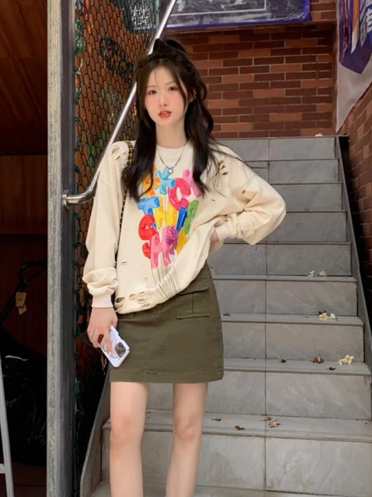 

Women Hoodie Fall 2022 New Colorful Graffiti Letters Print Hole Ripped Crewneck Pullover Sweatshirt