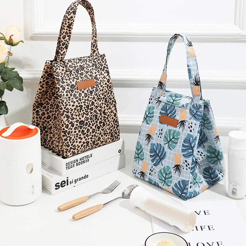 

Fashion Lunch Bag Insulated Thermal Lovely Cat Multicolor Breakfast Box Bags Women Portable Hand Pack Picnic Travel Products