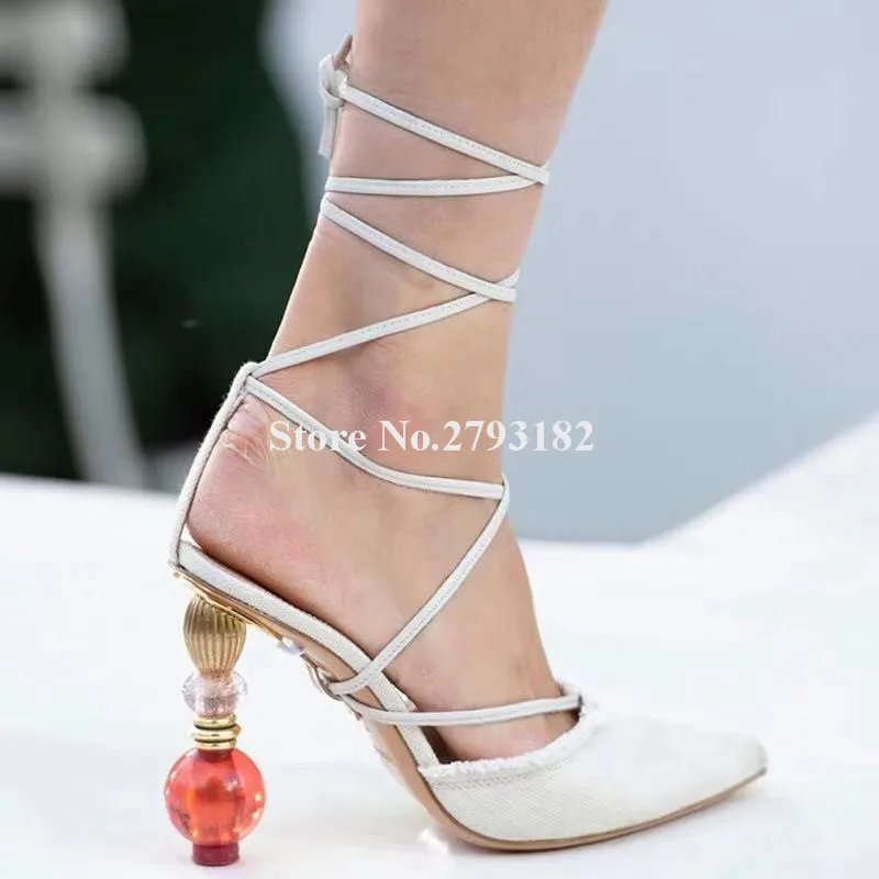 

Босоножки на шнуровке с острым носком, из ткани с кристаллами